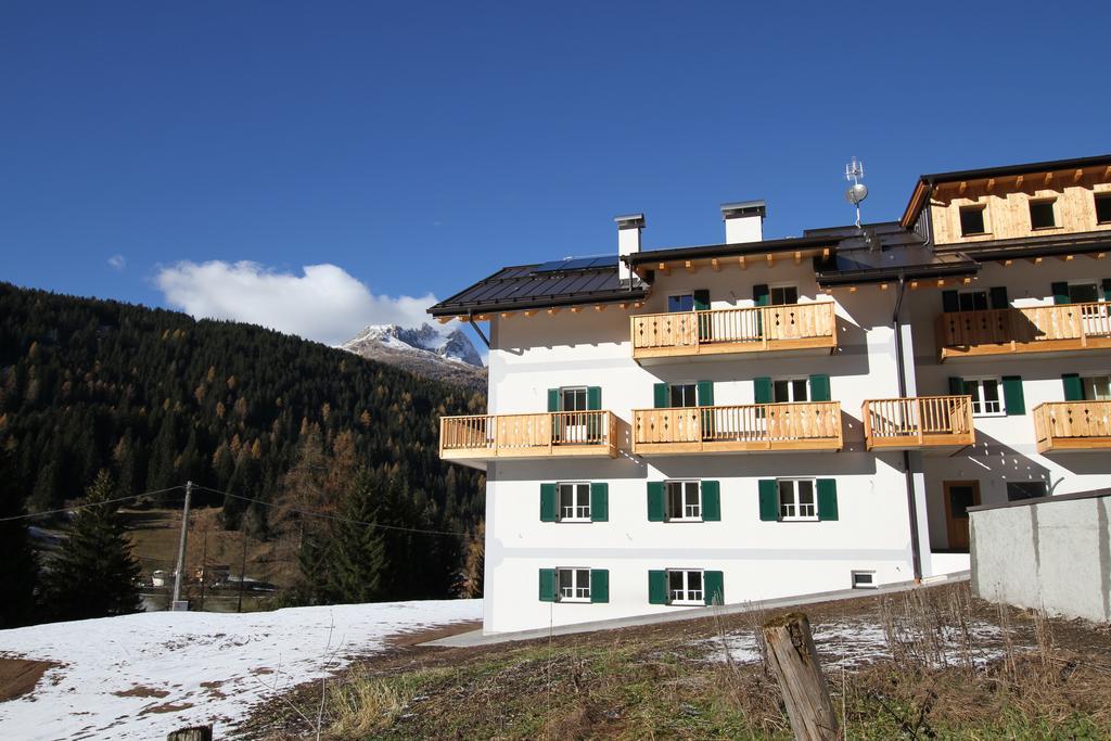 Hotel La Lum De Roisc Soraga di Fassa Exterior foto