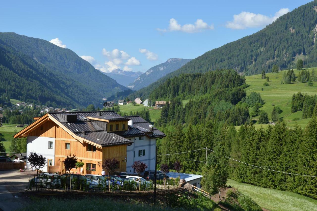Hotel La Lum De Roisc Soraga di Fassa Exterior foto